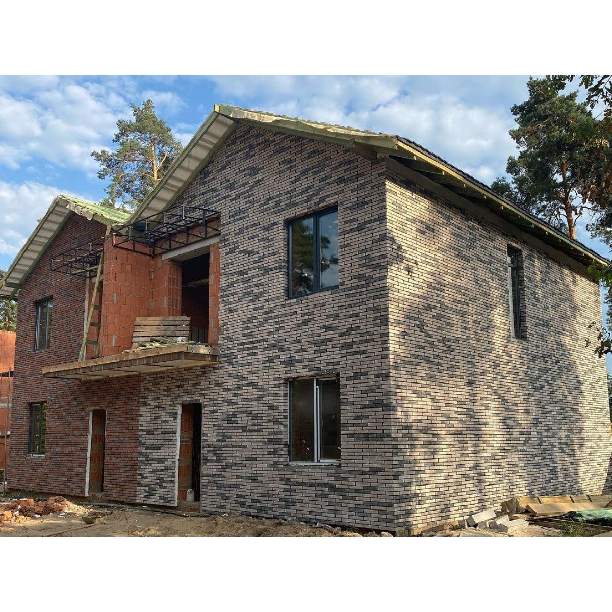 Фасадная плитка Loft Brick Лонг Форд 10 Серый с черными вставками 295x50 мм